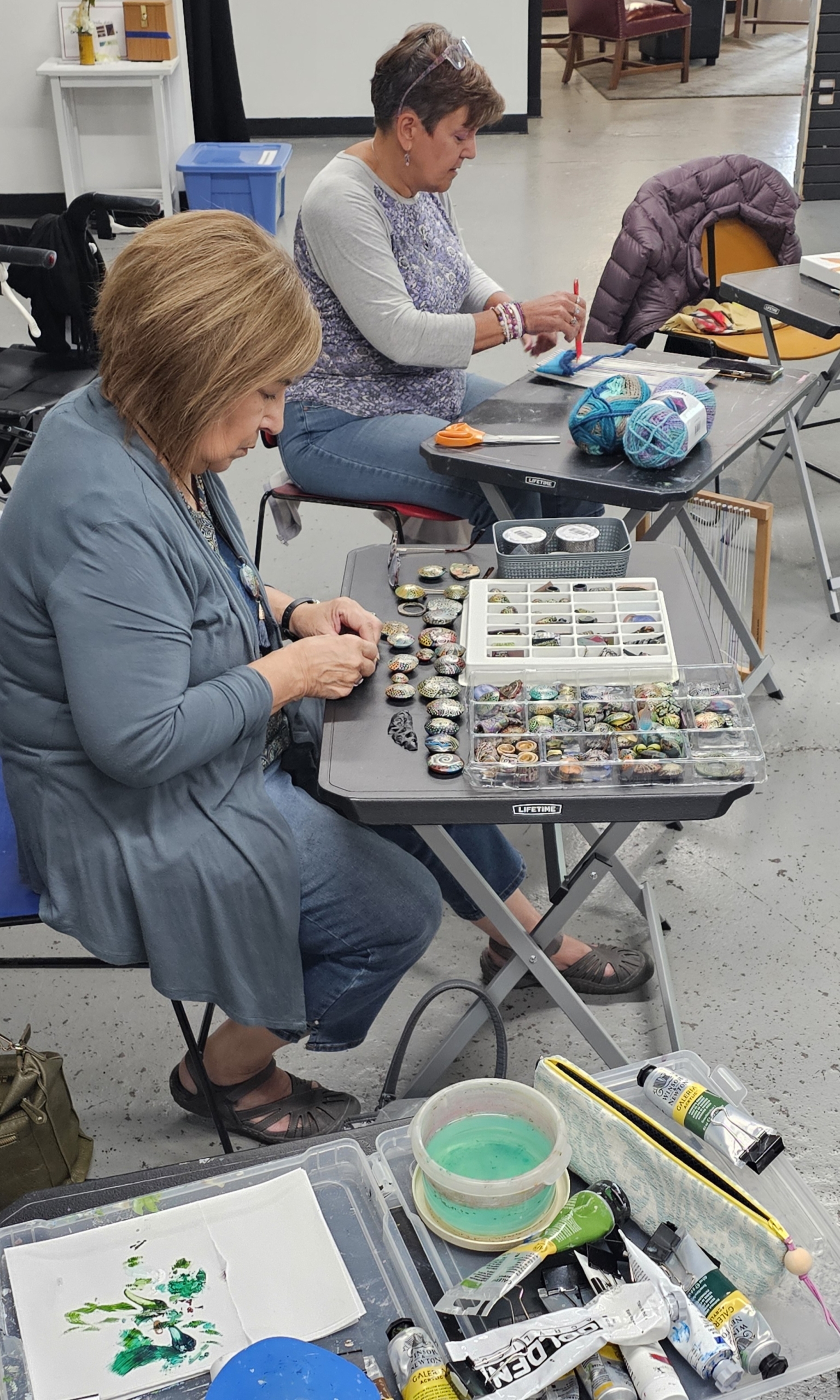 Jane and Kris at open studio (1)